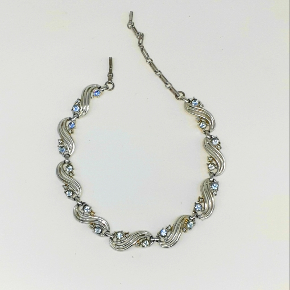 Vintage Choker Necklace Blue & White Glass Stones